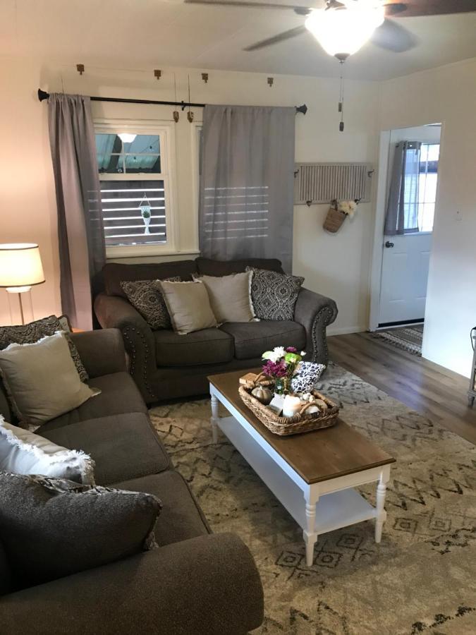 Cheerful 2 Bedroom Cottage On 5Th Decatur Dış mekan fotoğraf